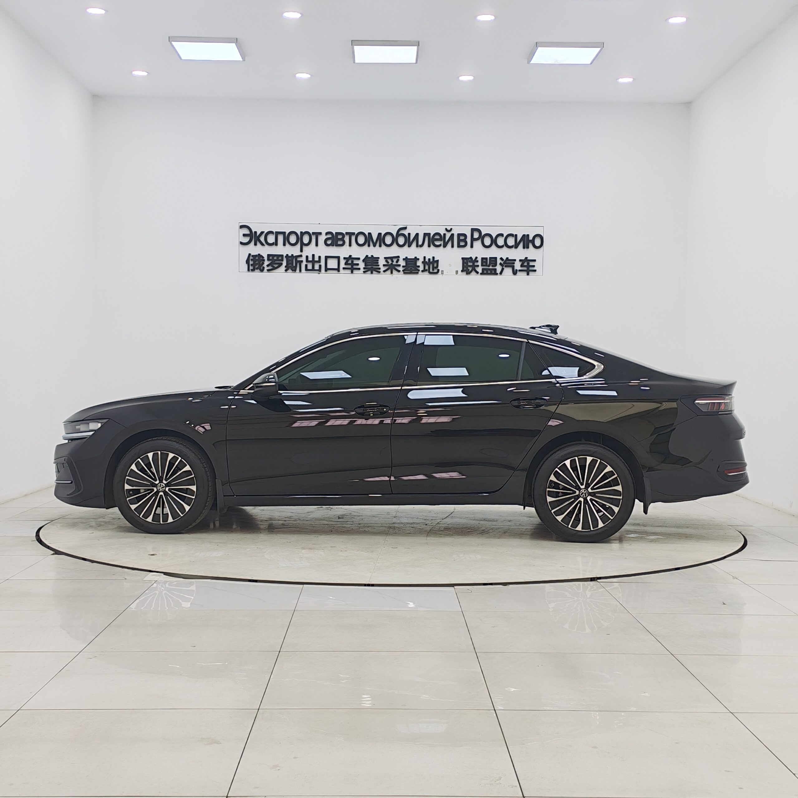 Volkswagen Magotan 2024 380TSI DSG Premium Edition - Only 11,600 km - 图片 5