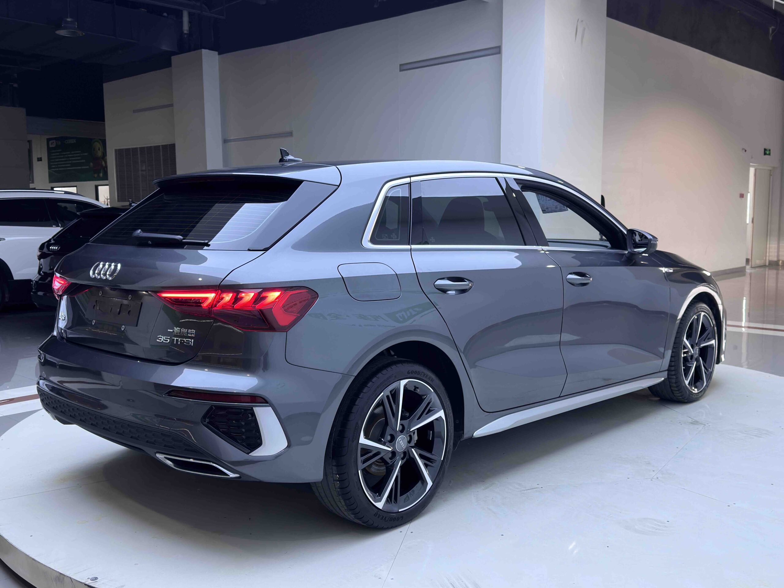 Audi A3 2022 Sportback 35 TFSI Fashion Sport Edition - 图片 6
