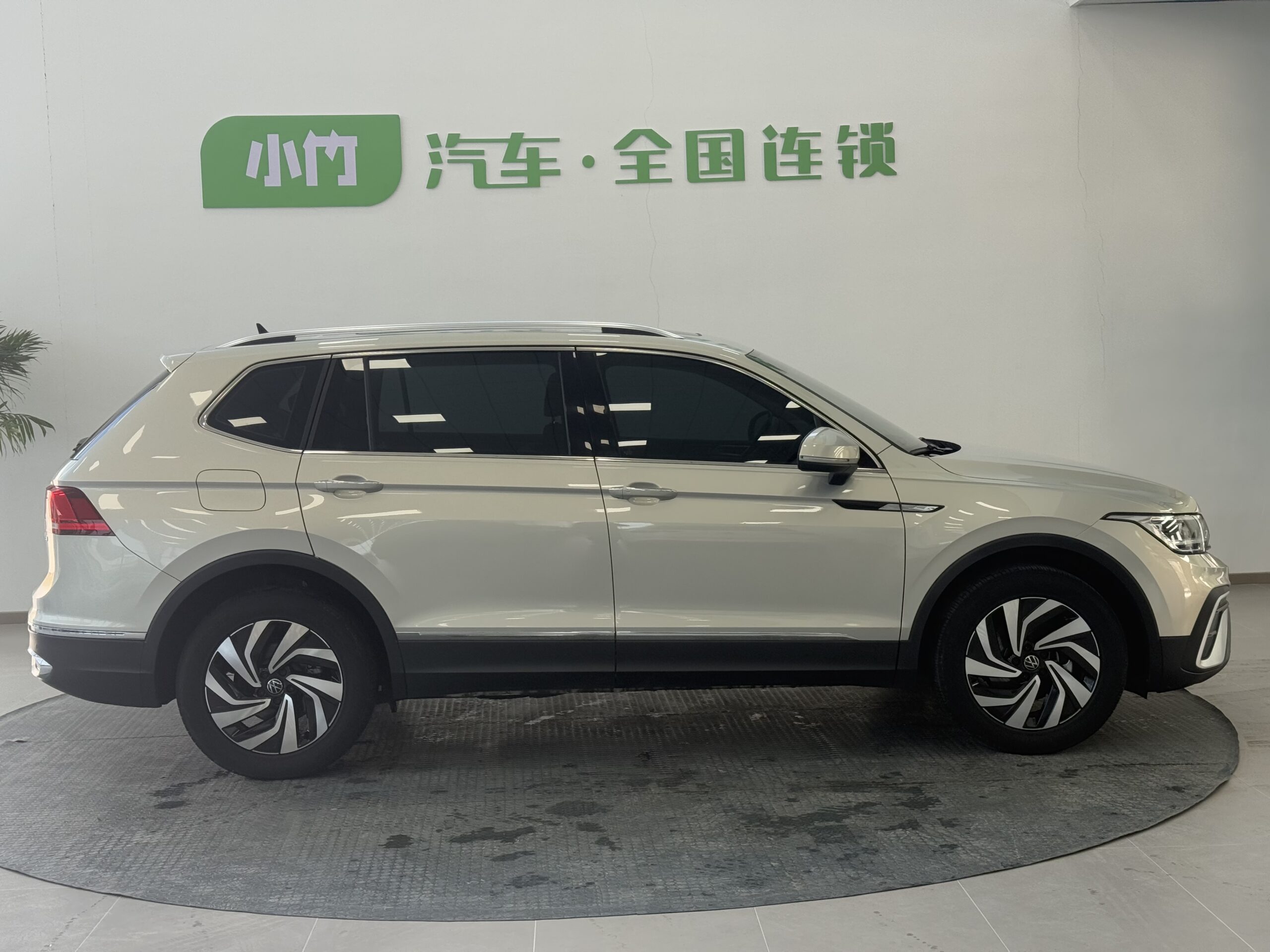 Volkswagen Tiguan L 2023 280TSI Automatic 2WD Chaochuang Limited Edition - 图片 6