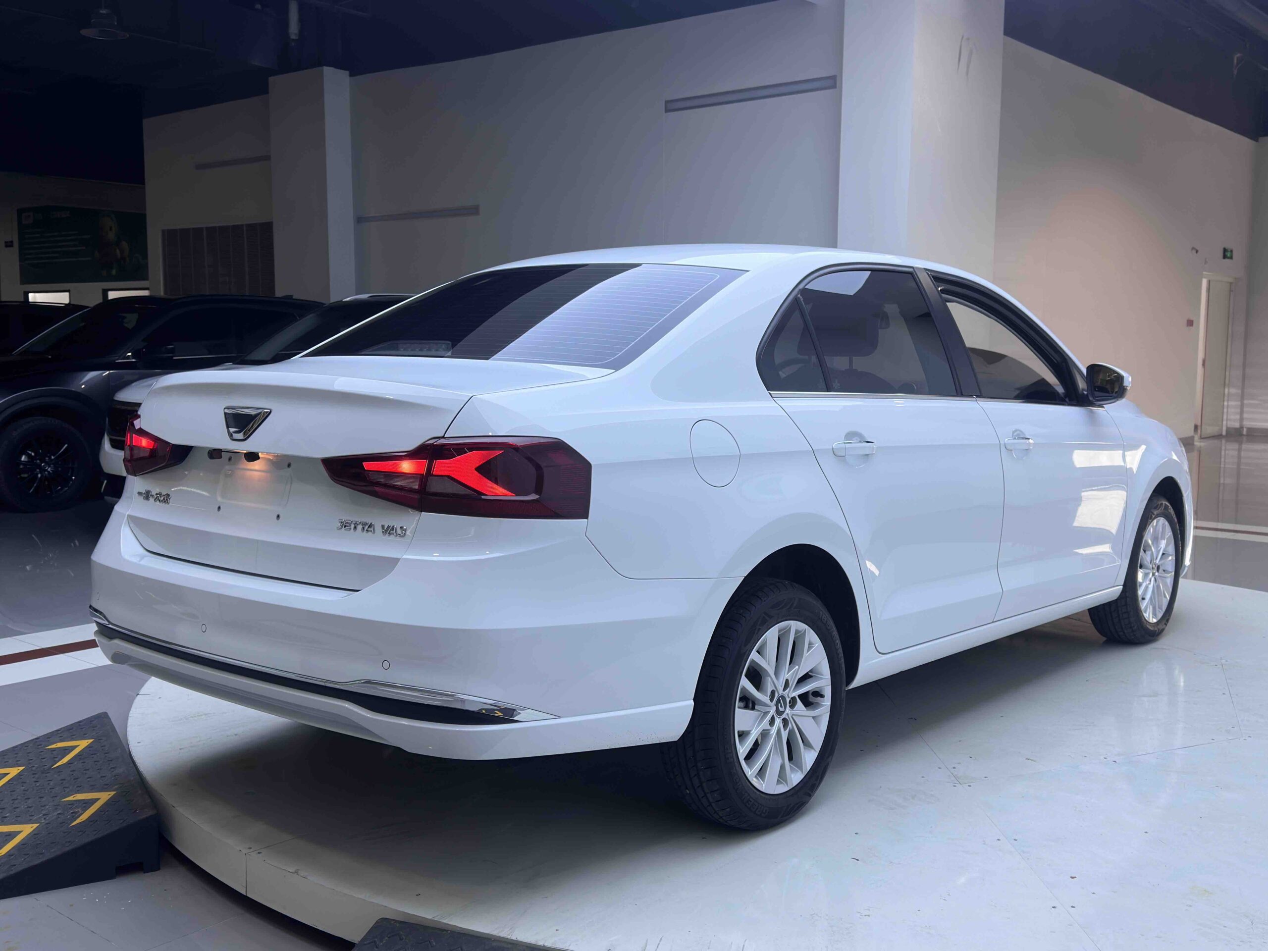 Jetta VA3 2021 1.5L Automatic Honor Edition - 图片 6